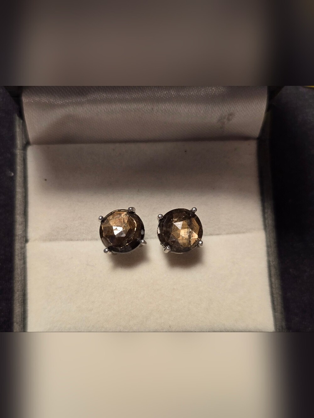 Smoky Brown Round Stud Earrings - Classic Everyday Style